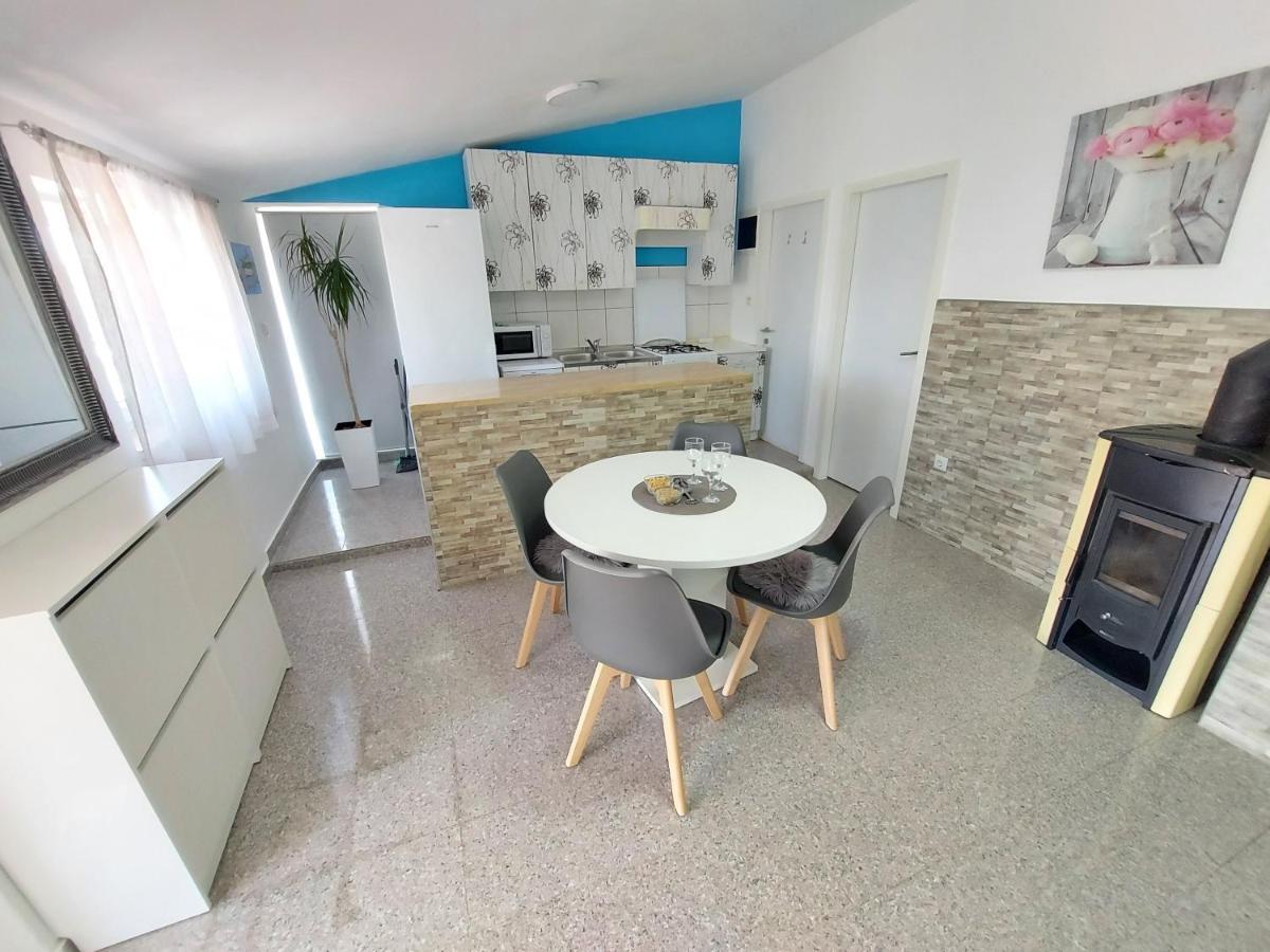 Apartman Ana Štinjan المظهر الخارجي الصورة